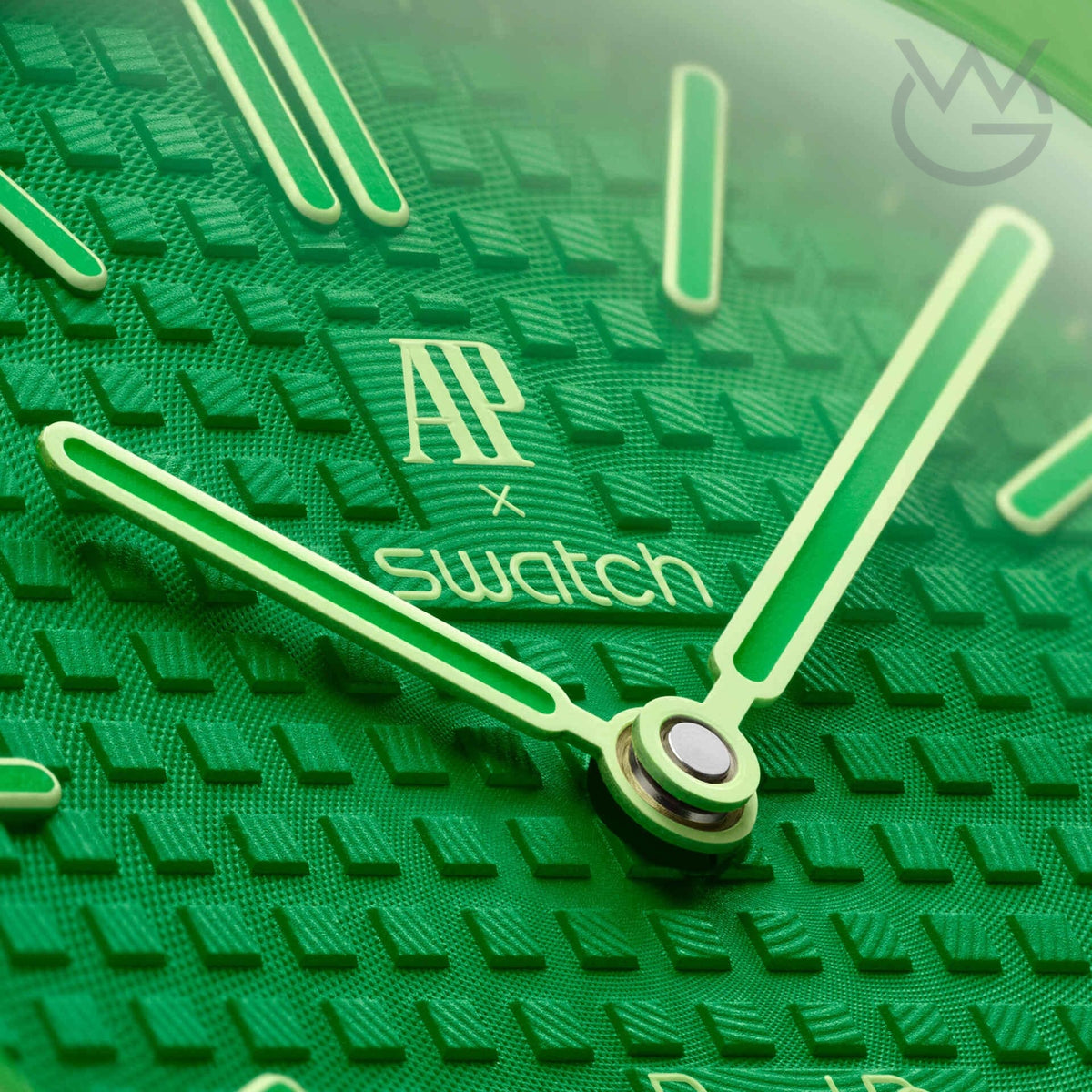 SWATCH x AP – GREEN EIGHT