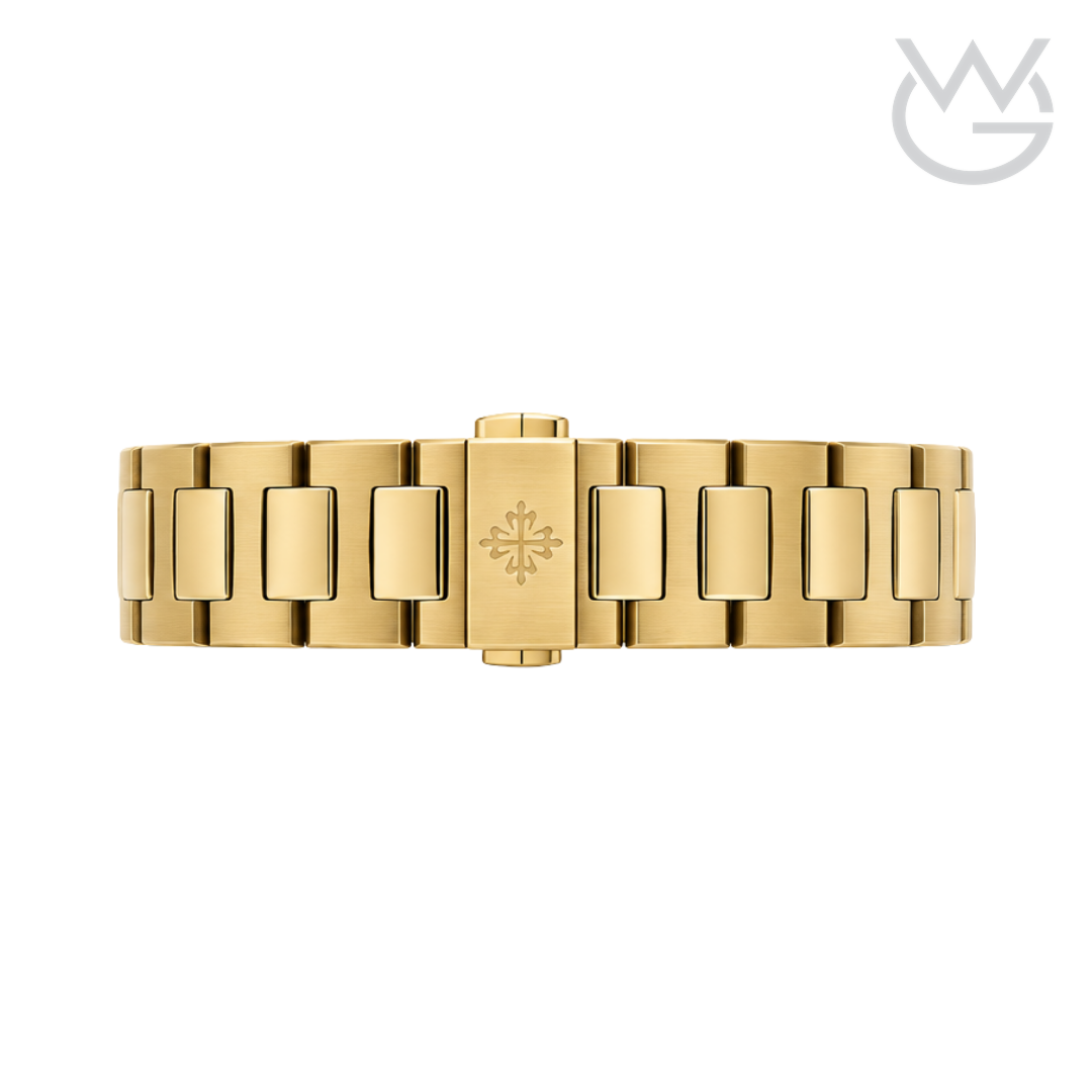 Patek Philippe Nautilus – Gold-Tone & Blue - View 3