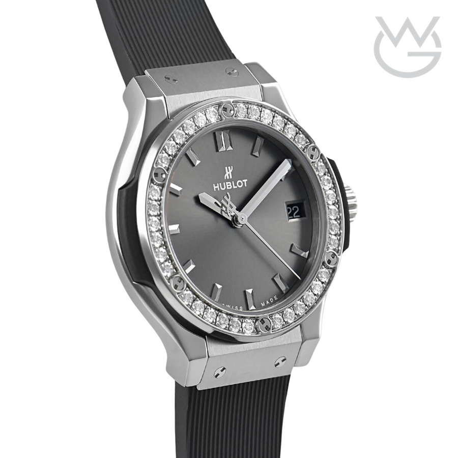 Hublot Classic Fusion Ladies Watch – Racing Grey & Diamond Detail - View 2